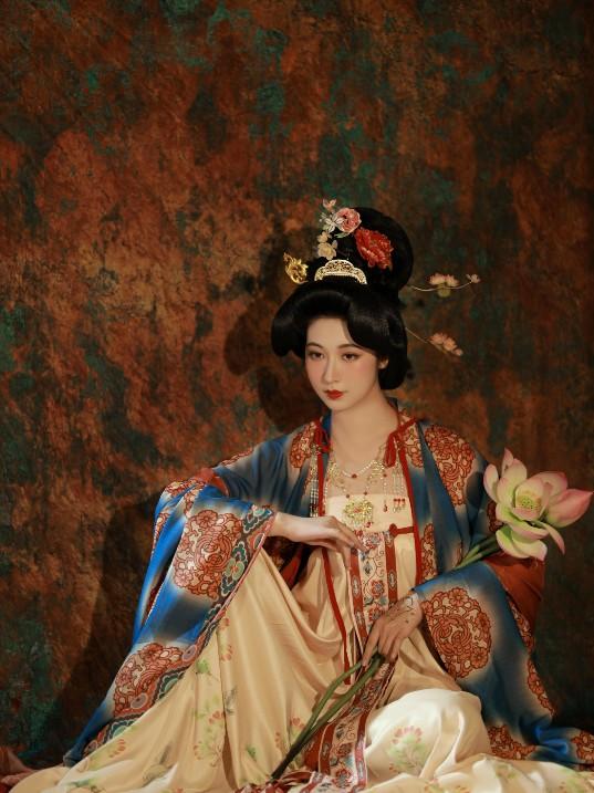 汉服妆图片-第36张图片-古都长安汉服妆造体验馆