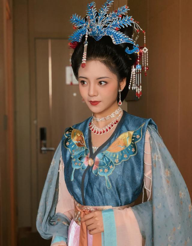 传统服饰妆造-第2张图片-古都长安汉服妆造体验馆 传统服饰妆造-第2张图片-古都长安汉服妆造体验馆