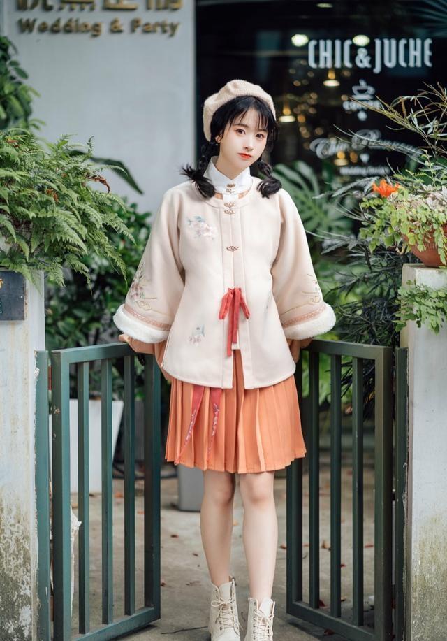 汉元素妆造-第4张图片-古都长安汉服妆造体验馆