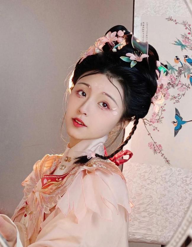 中式服装妆造-第5张图片-古都长安汉服妆造体验馆 中式服装妆造-第5张图片-古都长安汉服妆造体验馆