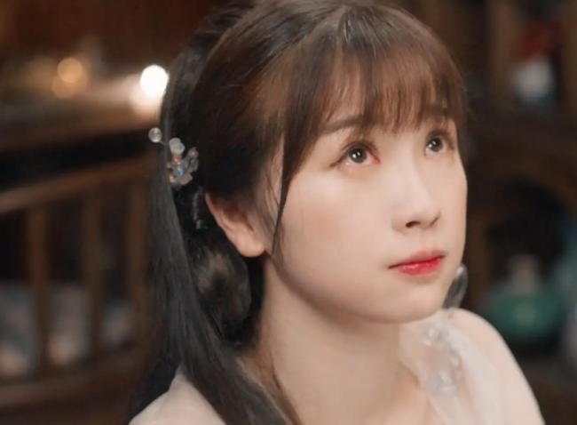 齐胸襦裙妆造-第5张图片-古都长安汉服妆造体验馆