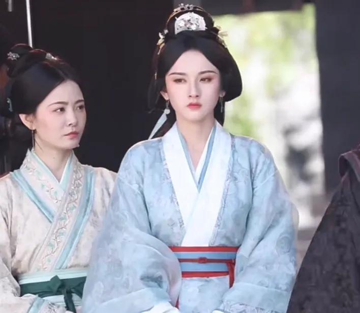 魏晋风妆造-第8张图片-古都长安汉服妆造体验馆 魏晋风妆造-第8张图片-古都长安汉服妆造体验馆