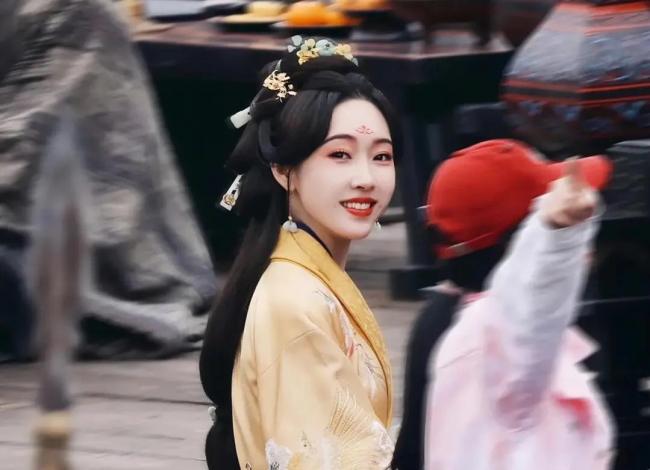 魏晋风妆造-第10张图片-古都长安汉服妆造体验馆 魏晋风妆造-第10张图片-古都长安汉服妆造体验馆