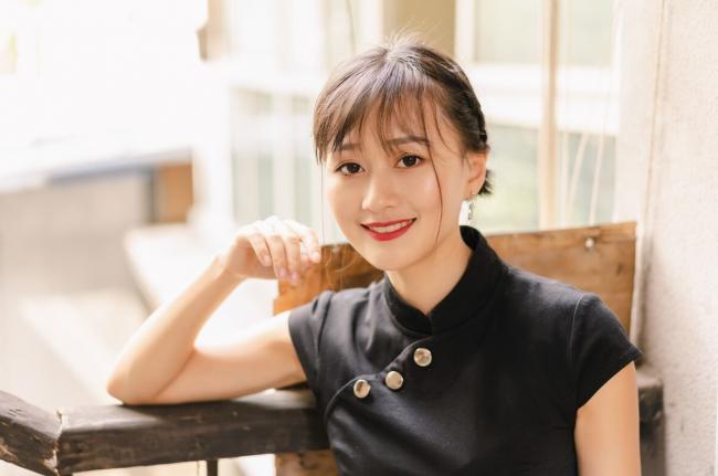 女生拍照姿势-第1张图片-古都长安汉服妆造