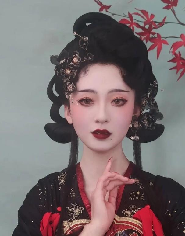 汉服妆造-第6张图片-古都长安汉服妆造体验馆 汉服妆造-第6张图片-古都长安汉服妆造体验馆