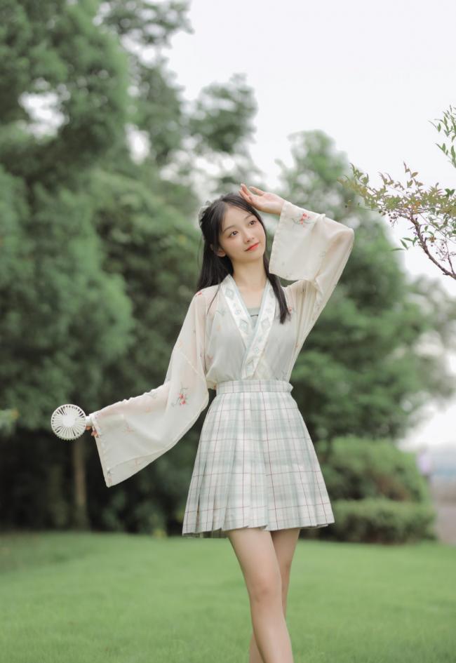 汉服的穿法-第5张图片-古都长安汉服妆造 汉服的穿法-第5张图片-古都长安汉服妆造