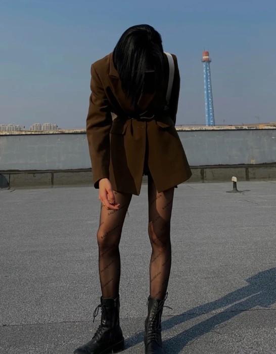 丝袜的正确穿法-第3张图片-古都长安汉服妆造 丝袜的正确穿法-第3张图片-古都长安汉服妆造
