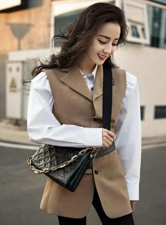 衬衫的穿法多种造型女-第47张图片-古都长安汉服妆造 衬衫的穿法多种造型女-第47张图片-古都长安汉服妆造