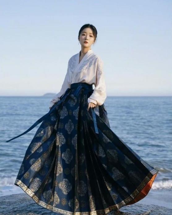 马面裙的穿法-第10张图片-古都长安汉服妆造