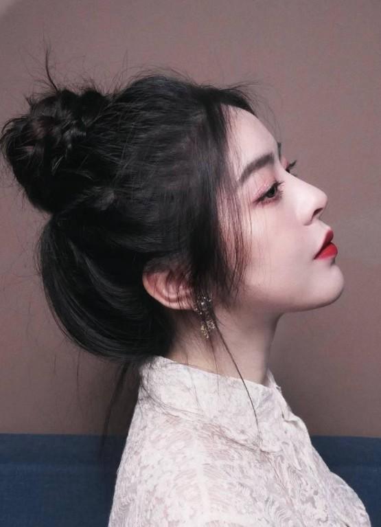 女生简单好看头发扎法-第11张图片-古都长安汉服妆造体验馆