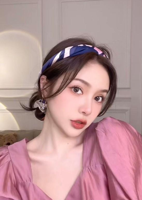 女生简单好看头发扎法-第12张图片-古都长安汉服妆造体验馆