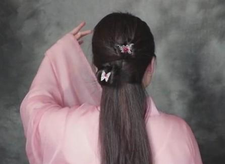 儿童汉服头发简单扎法-第17张图片-古都长安汉服妆造体验馆