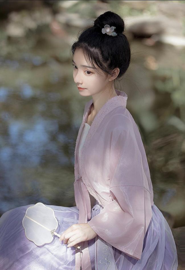 古装头发简单扎法-第2张图片-古都长安汉服妆造体验馆