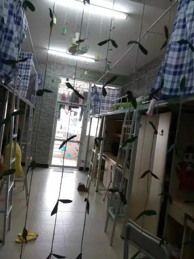 寝室文化节-第8张图片-古都长安汉服妆造体验馆