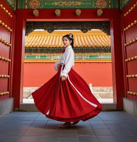 测测你的「本命汉服朝代」！10道题找到最适合你的长安皮肤！-第3张图片-古都长安汉服妆造